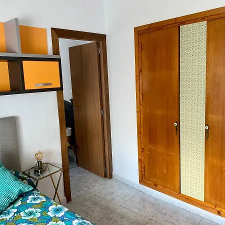 Atico Terrazas Con Parking Chiclana アパート